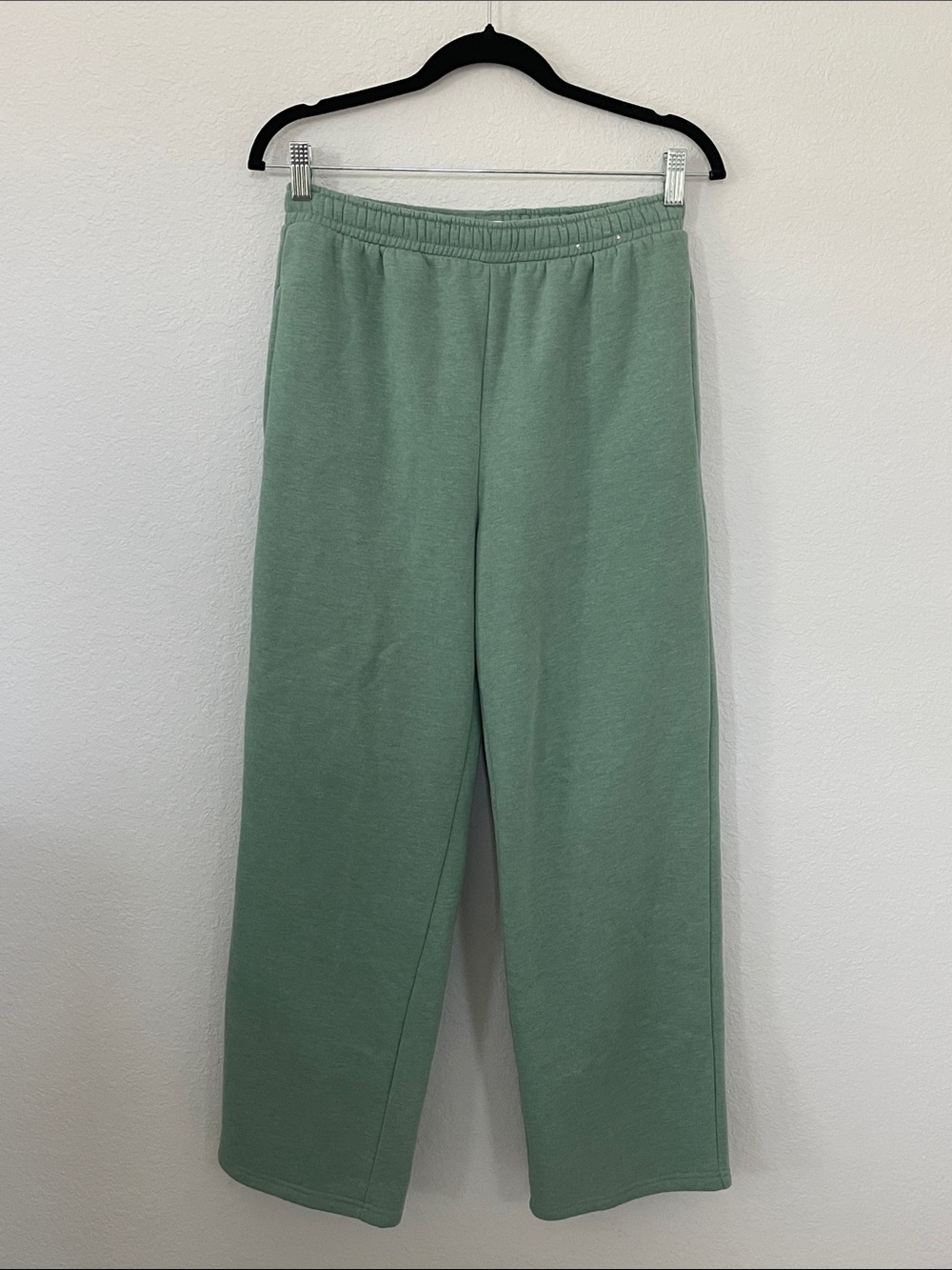 SO Juniors XL 14/16 Sage Green Fleece Wide Leg Sweatpants Pull On